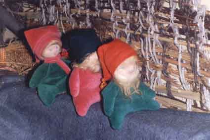 три насыпные куклы